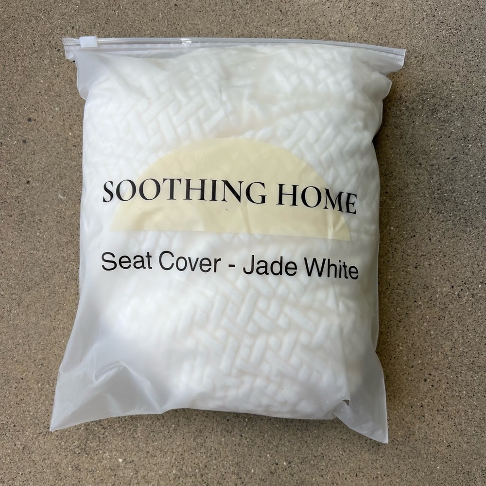 NWT Soothing Home Jade White Seat Cover Protector